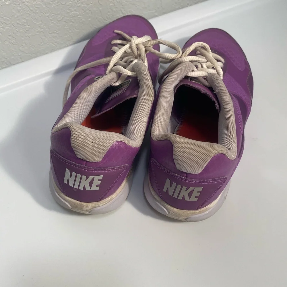 Nike Womens Tennis Training Sz 9 Purple